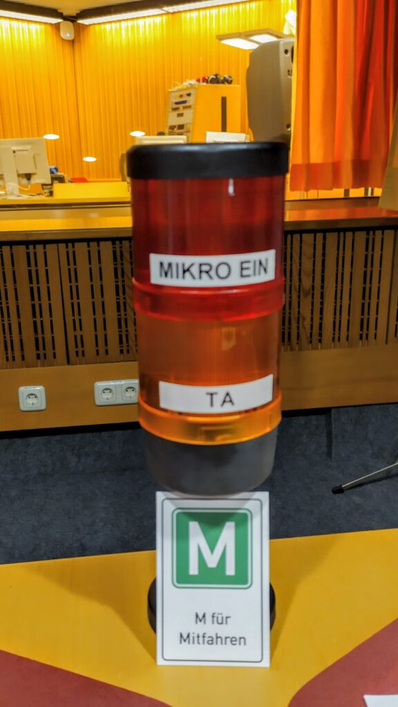 MIKRO EIN

M für Mitfahren
